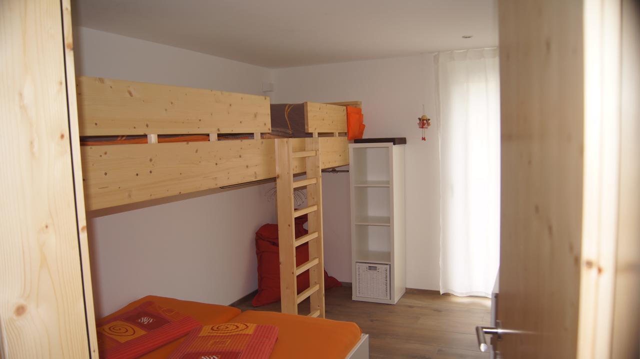 Haus Baracca Apartment Vella Bagian luar foto