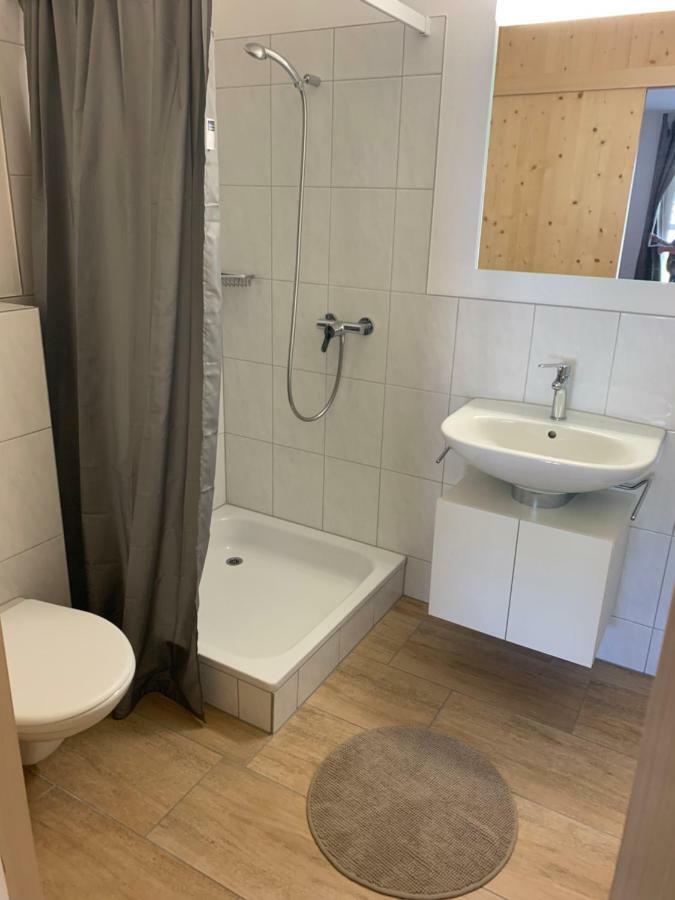 Haus Baracca Apartment Vella Bagian luar foto