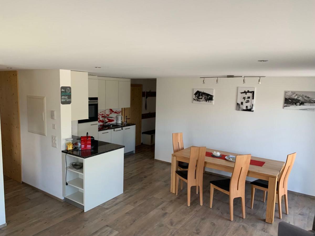 Haus Baracca Apartment Vella Bagian luar foto